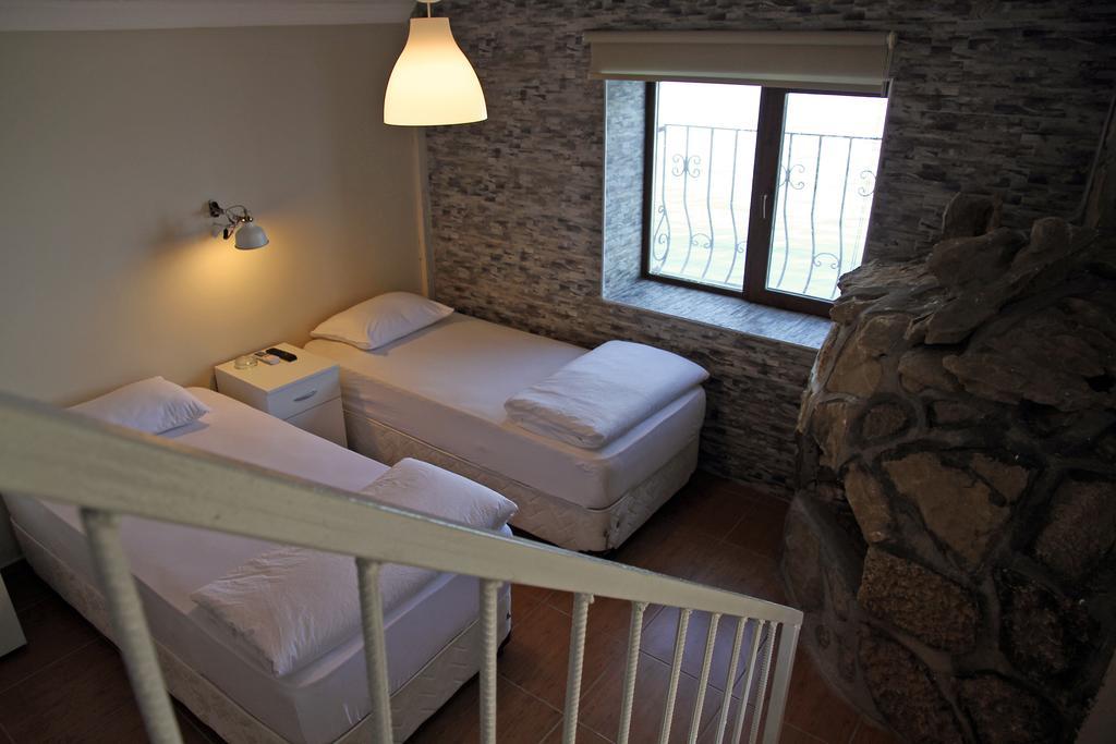Aqua Boss Hotel Eceabat Bagian luar foto