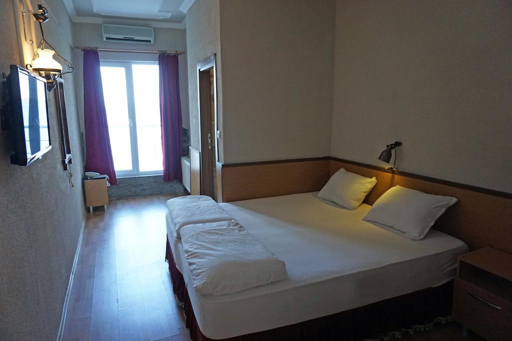 Aqua Boss Hotel Eceabat Bagian luar foto
