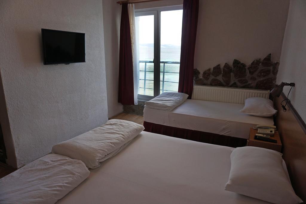 Aqua Boss Hotel Eceabat Bagian luar foto