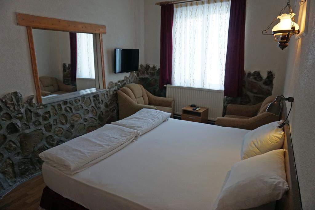 Aqua Boss Hotel Eceabat Bagian luar foto